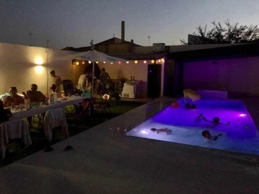 Alojamiento El Pez Casa Con Piscina Climatizada Villafranca de los Caballeros Exterior photo