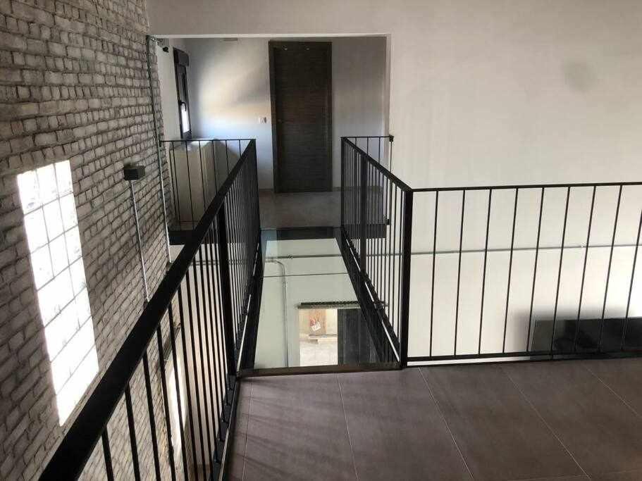 Alojamiento El Pez Casa Con Piscina Climatizada Villafranca de los Caballeros Exterior photo