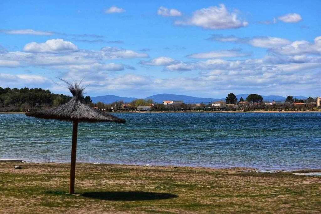 Alojamiento El Pez Casa Con Piscina Climatizada Villafranca de los Caballeros Exterior photo