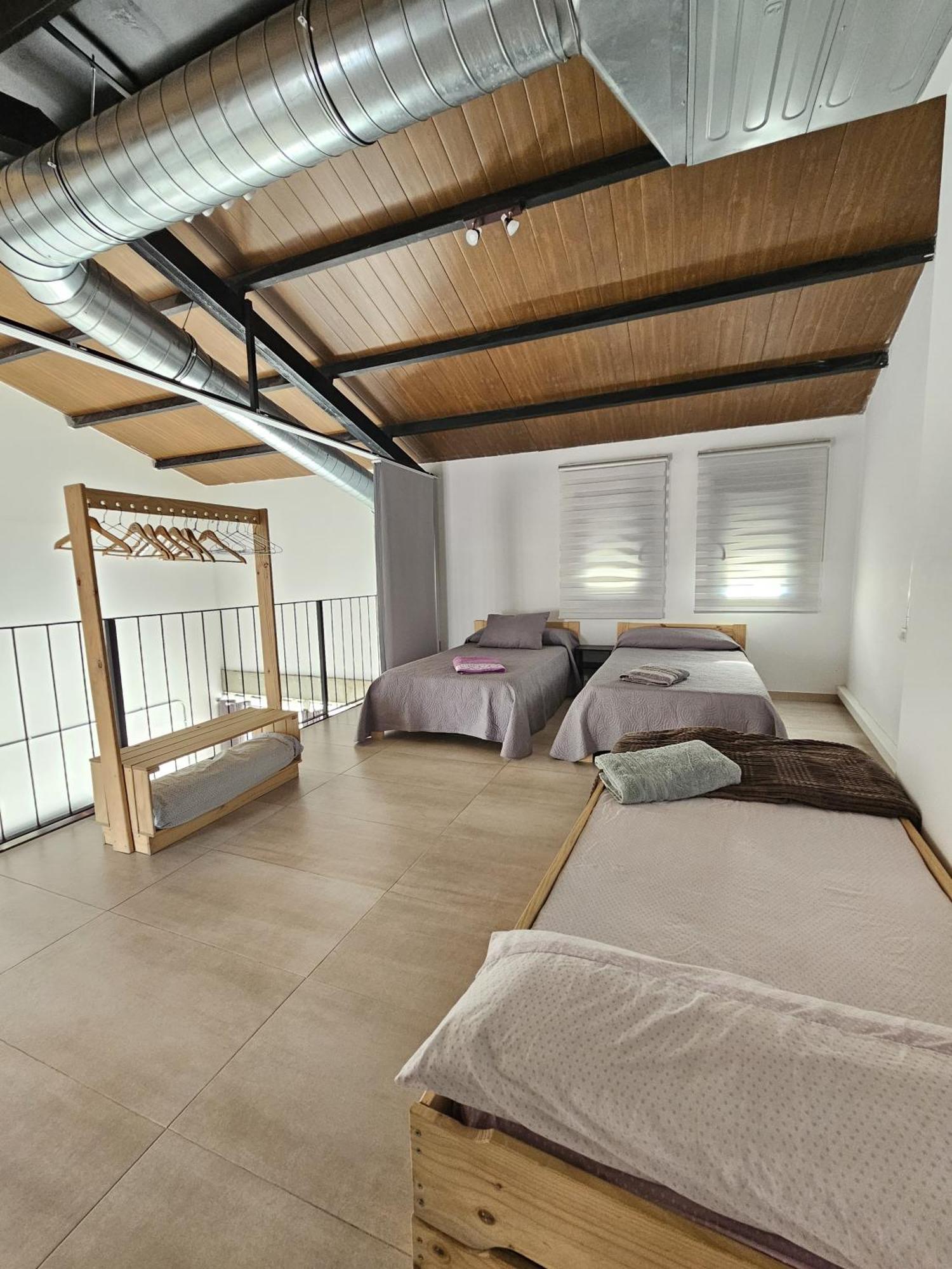 Alojamiento El Pez Casa Con Piscina Climatizada Villafranca de los Caballeros Exterior photo