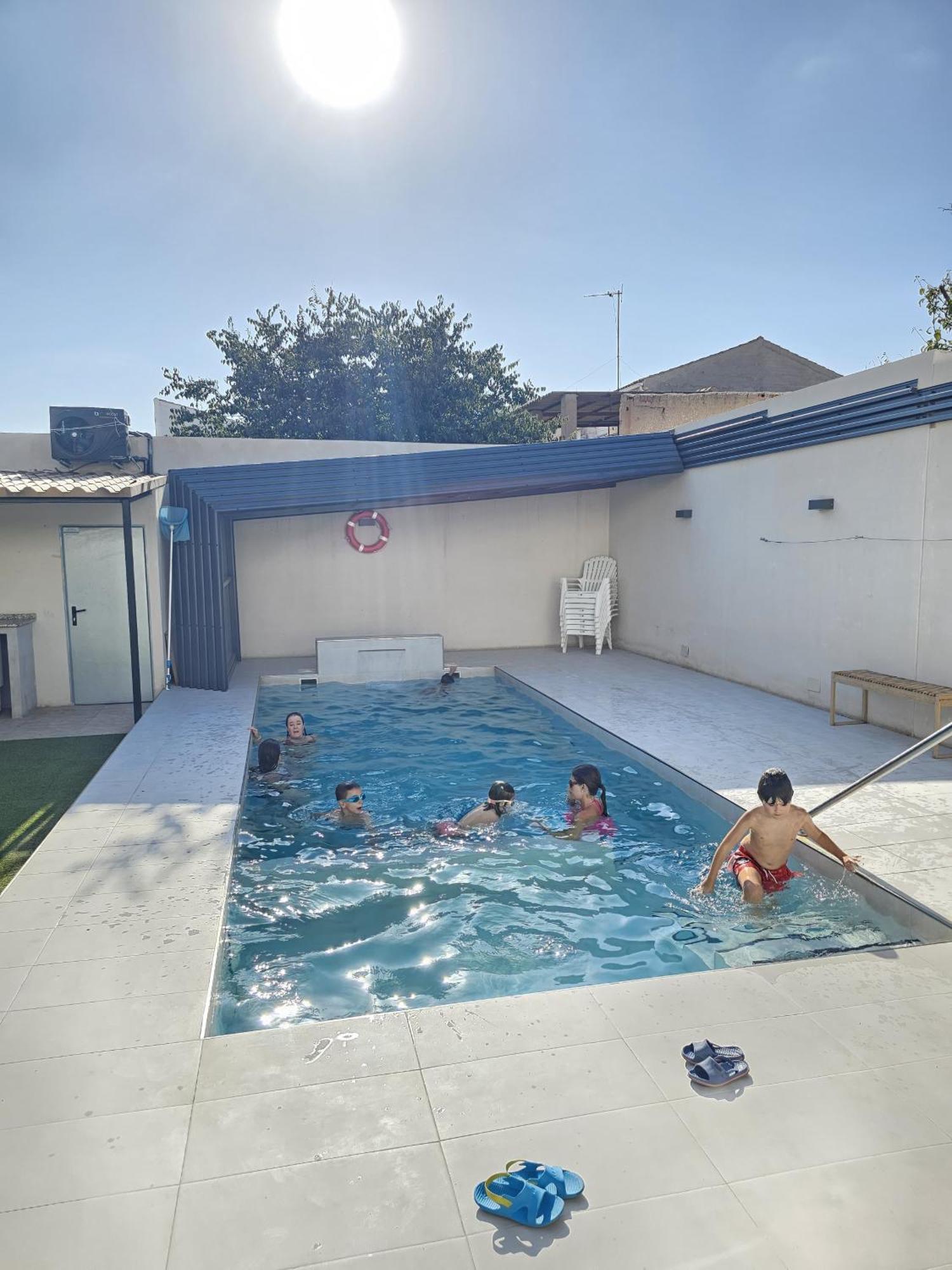Alojamiento El Pez Casa Con Piscina Climatizada Villafranca de los Caballeros Exterior photo