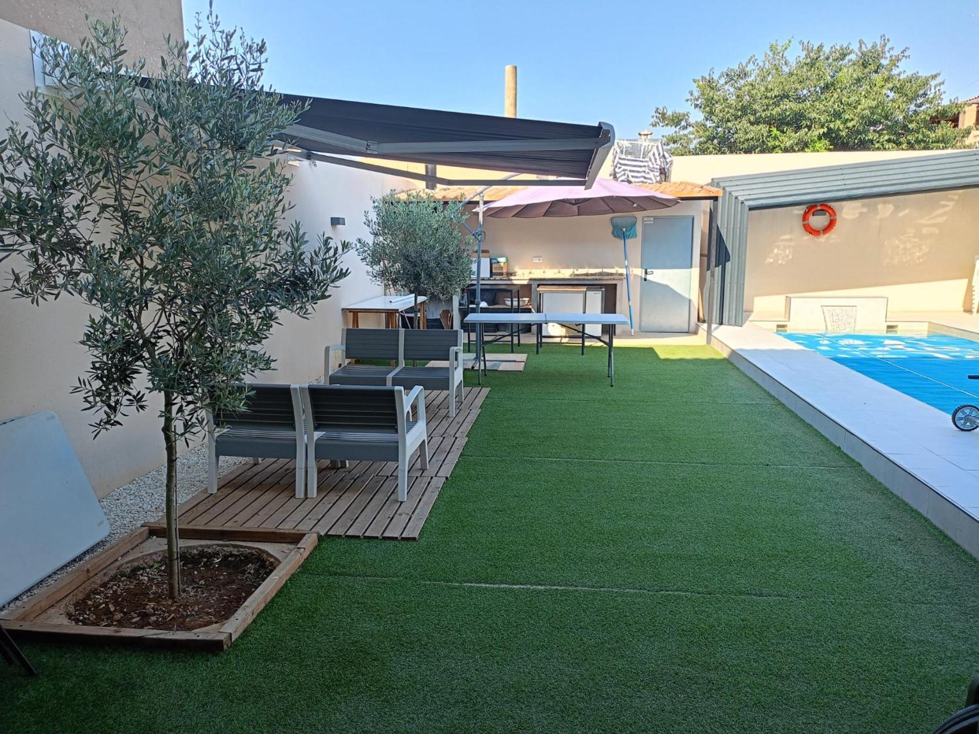 Alojamiento El Pez Casa Con Piscina Climatizada Villafranca de los Caballeros Exterior photo
